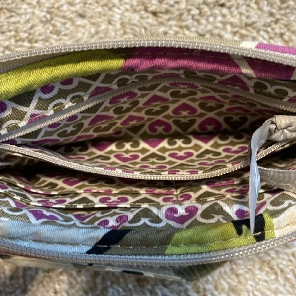 Vera Bradley Wristlet In Portobello Road Inside Zipper Pocket And 4 Card Slots